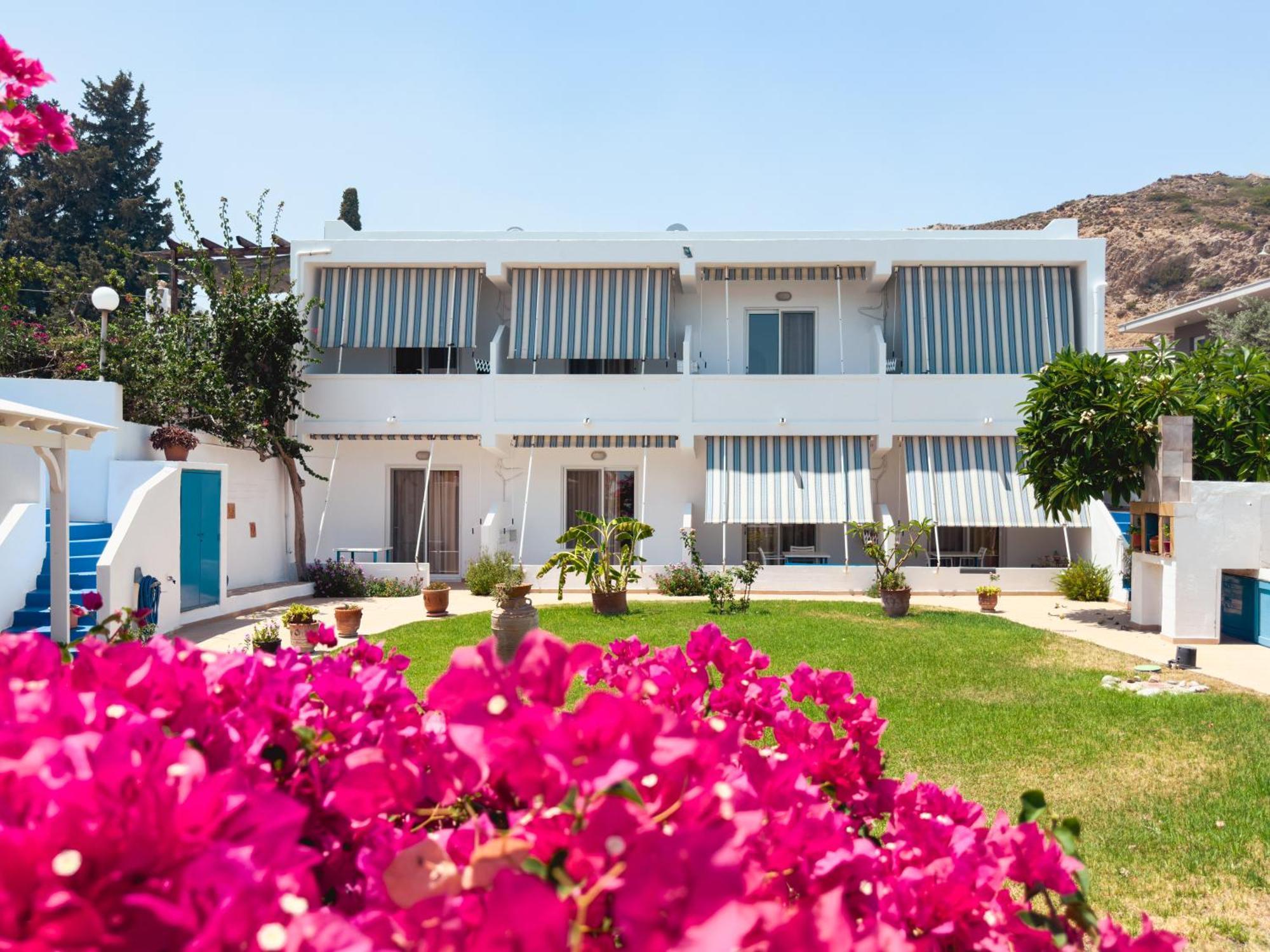 Antonios Stegna Apartment *